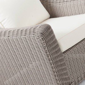 Poltrona in polirattan "Isa" 95x87H73