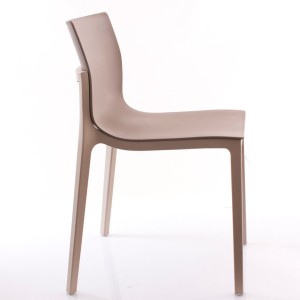 Sedia in resina nocciola 54X49,5H81,5