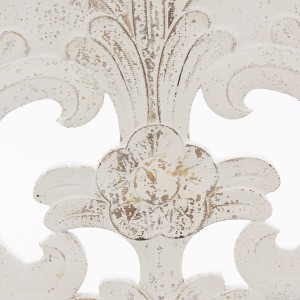 Pannello decorativo in abete intagliato 45X2H54