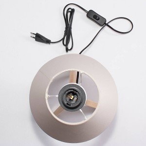 Lampada treppiede in abete 15X15H24