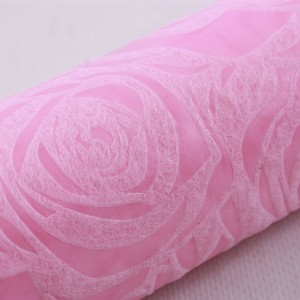 Bobina rosa in tessuto non tessuto stampa rose 54CMX4,5MT