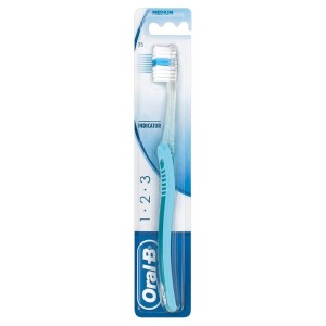 Oral B 123 Indicator 35 Medio Spazzolino C/Cappuccio