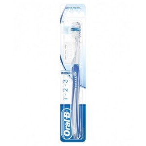 Oral B 123 Indicator 40 Medio Spazzolino C/Cappuccio